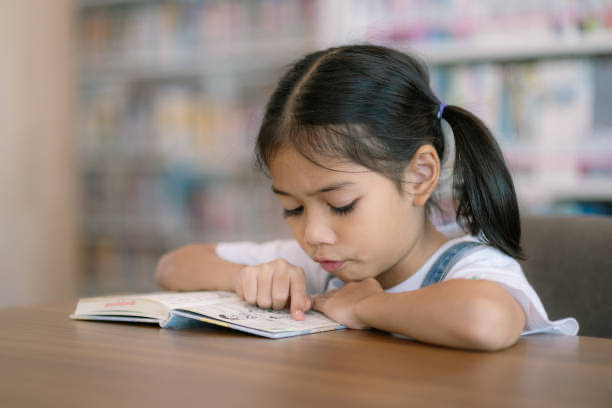 Reading Strategies to Follow Every Day: Build Stronger Skills, One Page at a Time